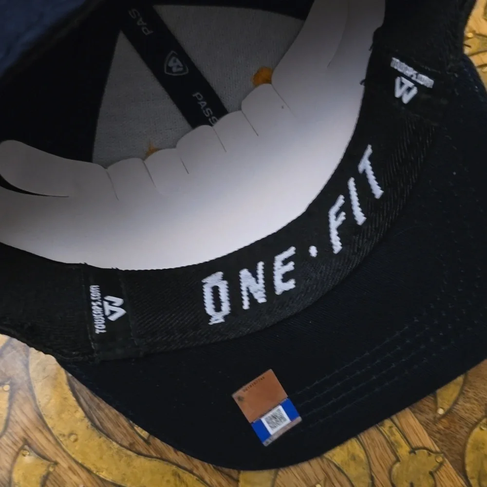TOP OF THE WORLD  BOYS CAP
